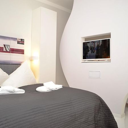 Honeymoon Ruterra Studio Прага Номер фото