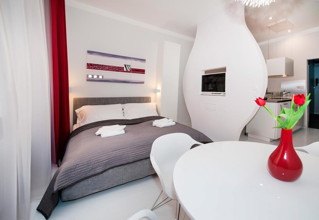 Honeymoon Ruterra Studio Прага Екстер'єр фото